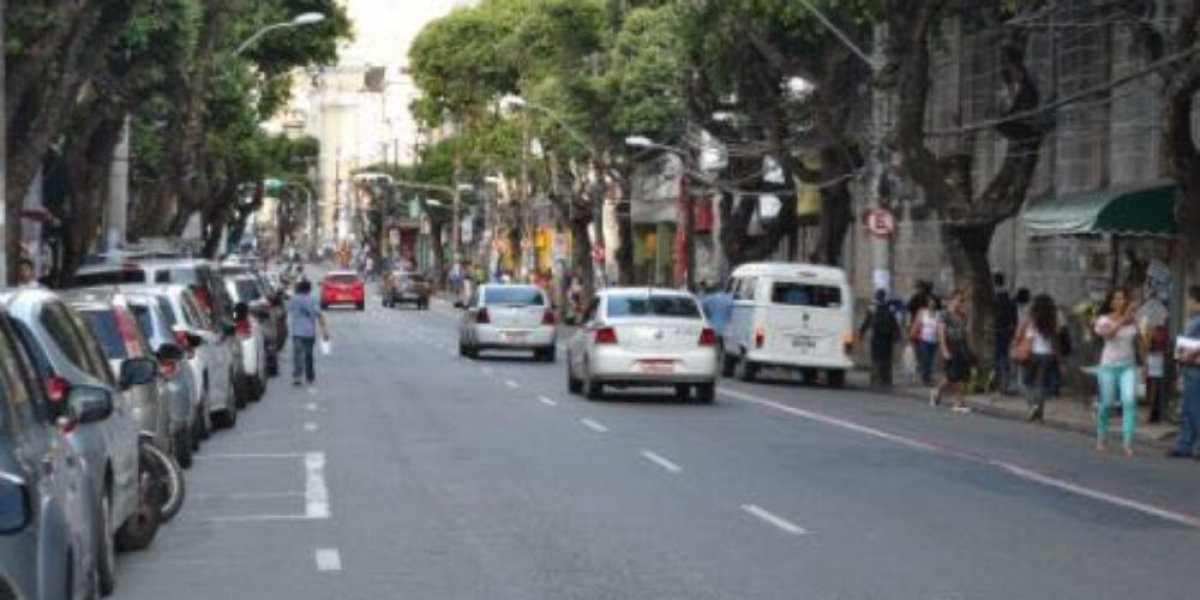 Homem é agredido após roubar na Avenida Sete de Setembro
