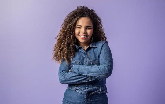 Veja a reação de Pitel ao descobrir que Lucas está solteiro