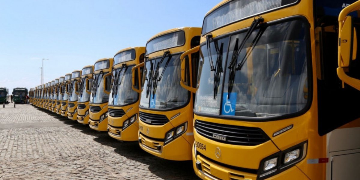 Passageiro e rodoviário brigam no Largo do Tanque