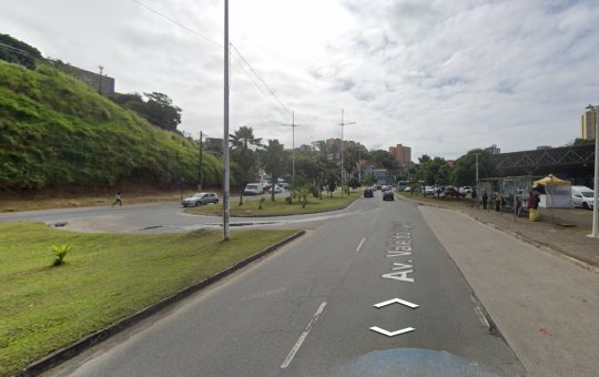 Acidente na Avenida Ogunjá deixa trânsito lento na região