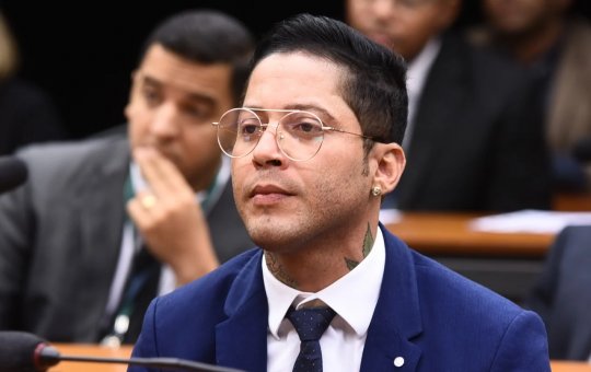 Kannário rompe com ACM Neto e migra para partido base de Jerônimo