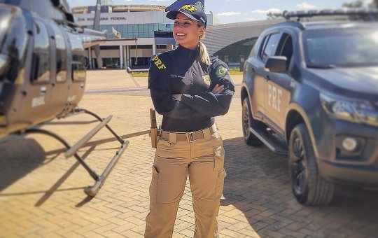 Ex-Loira do Tchan, Silmara Miranda, falta reencontro por trabalho na PRF