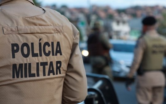 Homem é baleado em frente a supermercado no Largo das Sete Portas