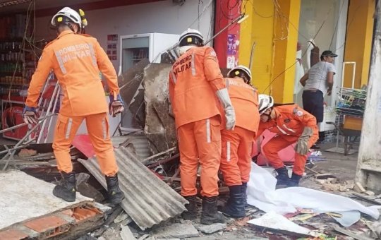 Sobe para 2 o número de mortos em desabamento de marquise em Alagoinhas