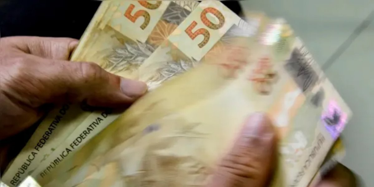 Governo Lula prevê novo valor para o salário mínimo em 2025, veja