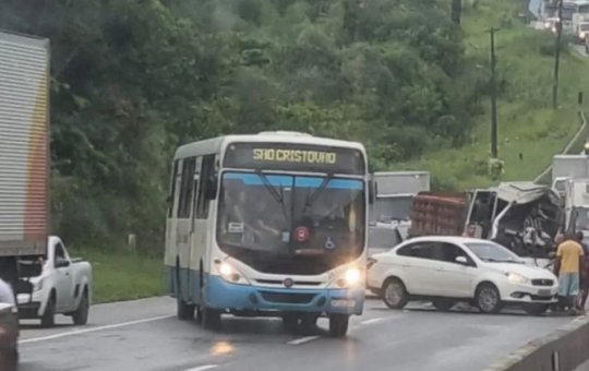 Acidente grave causa congestionamento na CIA-Aeroporto