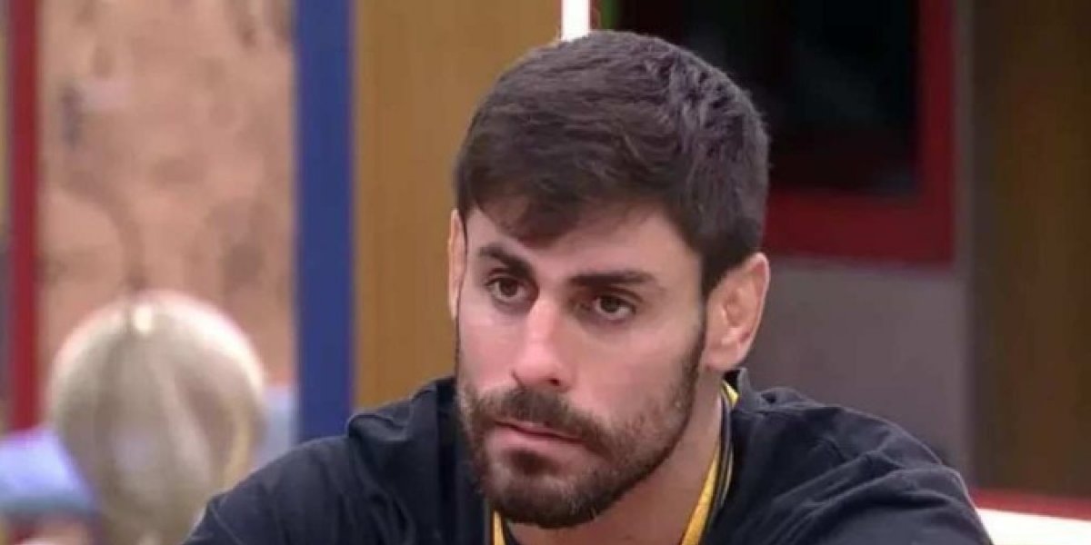 Ex-BBB Cara de Sapato processa Globo e pede R$ 50 mil de indenização