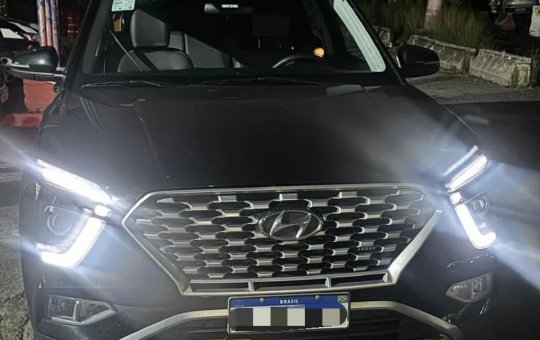 Polícia Militar recupera carro roubado em bairro de Salvador