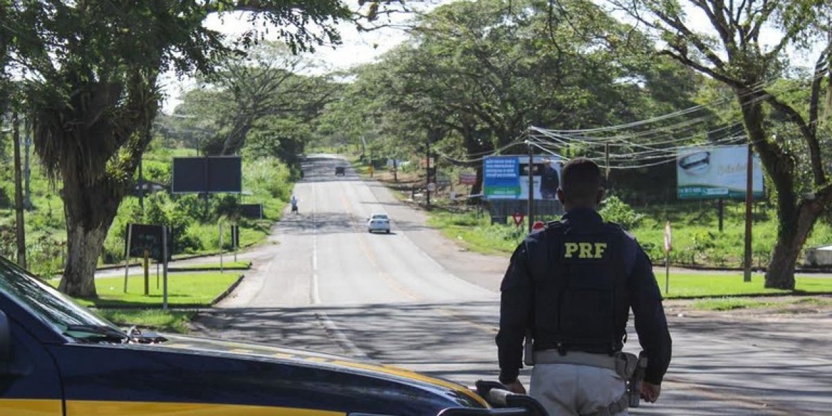 Veículo adulterado é recuperado pela PRF em Teixeira de Freitas, na Bahia