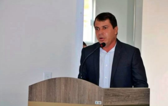 Evento de prefeito candidato é criticado por internautas