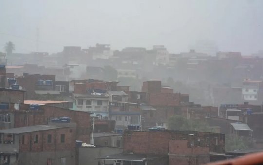 Fortes chuvas em Salvador causam danos a população, saiba o que fazer