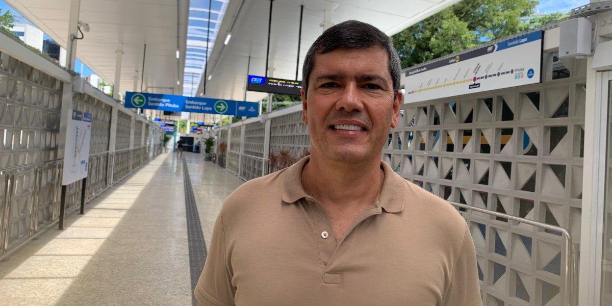 Cláudio Tinoco cobra demolição do antigo Centro de Convenções