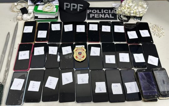 Operação apreende drogas e celulares em penitenciária de Salvador