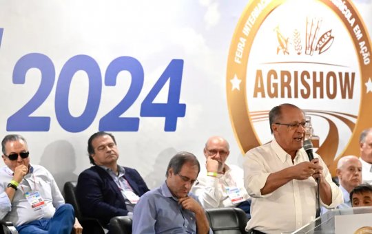 Alckmin defende diálogo com Congresso sobre desoneração da folha