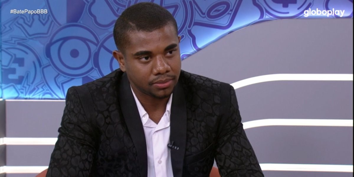Davi Brito surpreende ao desistir da carreira em medicina