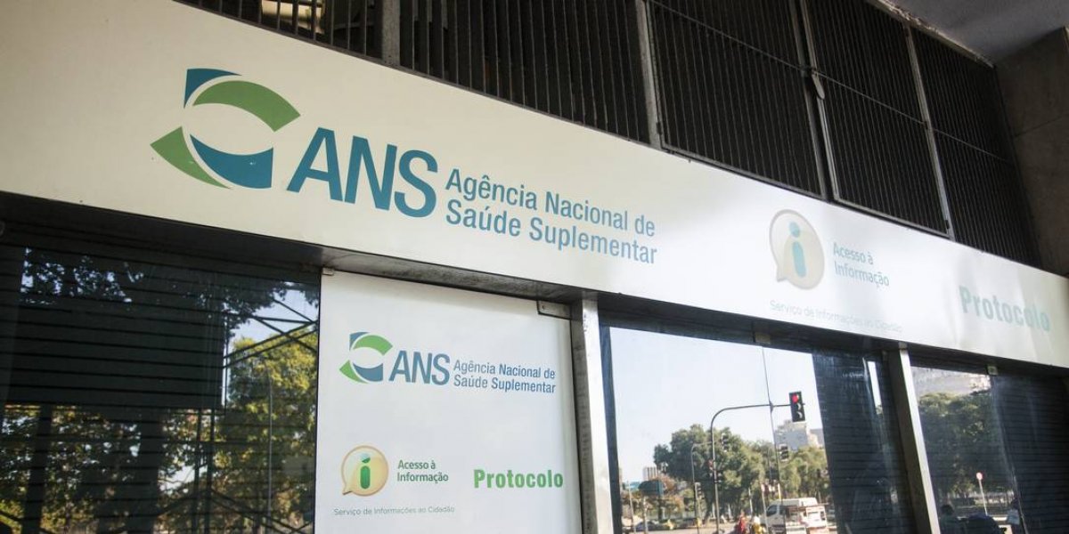Cancelamentos unilaterais de planos de saúde prejudicam clientes