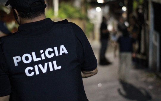Dois homens são baleados no bairro do Lobato em Salvador