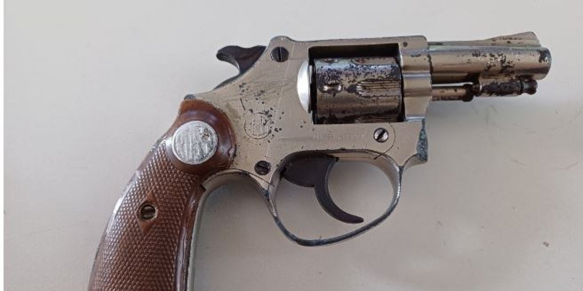 PRF apreende arma ao fiscalizar uma motocicleta em Senhor do Bonfim (BA)