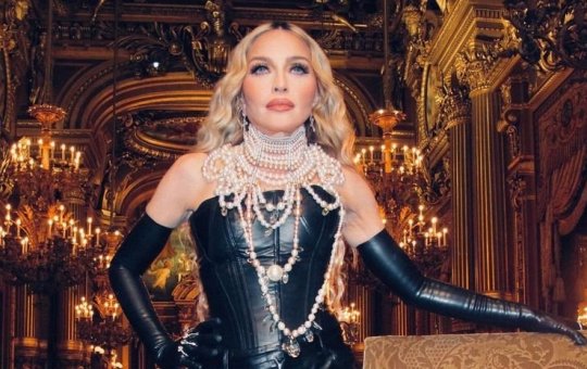 Madonna vai receber valor milionário para fazer show gratuito em Copacabana
