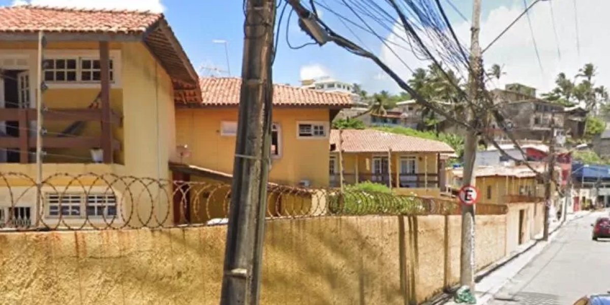 Vizinhos trocam tiros dentro de condomínio em Pituaçu