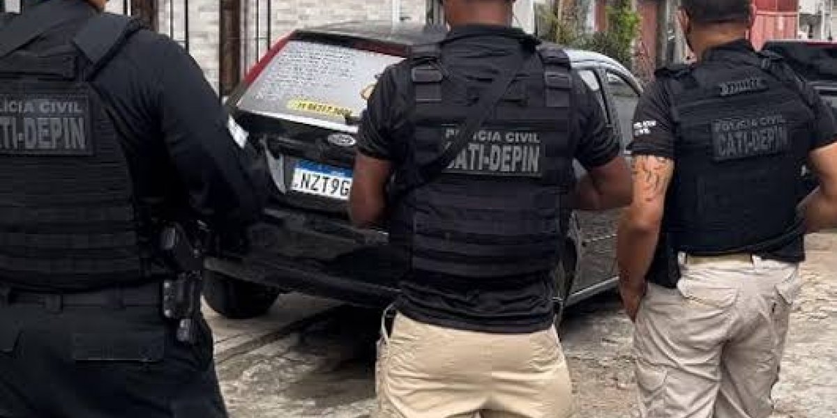 Adolescente é preso por sequestro e tortura de mulher trans no Recôncavo