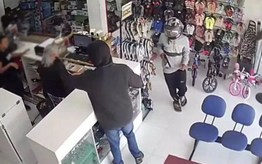 Guarda Municipal prende o próprio filho após assalto a loja em Queimadas