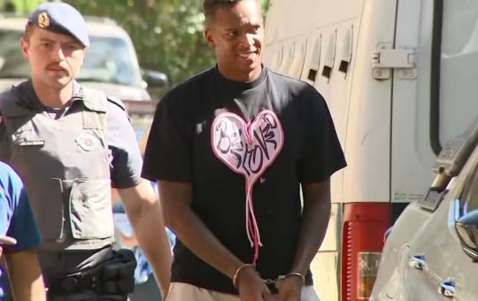 Jô segue preso após passar noite na cadeia por não pagar pensão