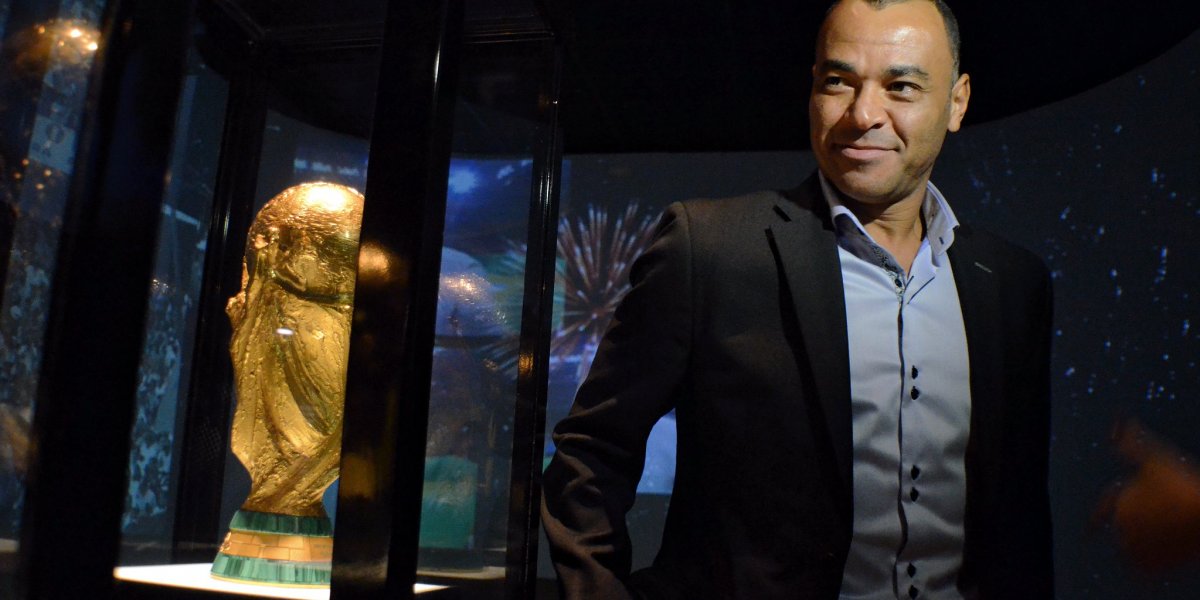 Mansão de Cafú sofre novas penhoras e dívida se aproxima de R$ 10 milhões