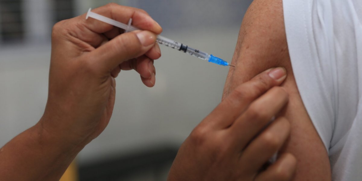 Farmacêutica encerra produção da vacina contra a Covid-19