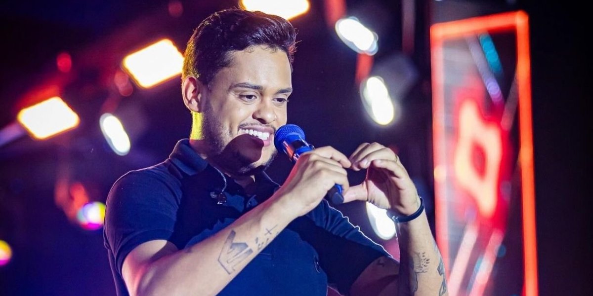 Thiago Aquino celebra indicação a melhor cantor da Micareta: "Honra"