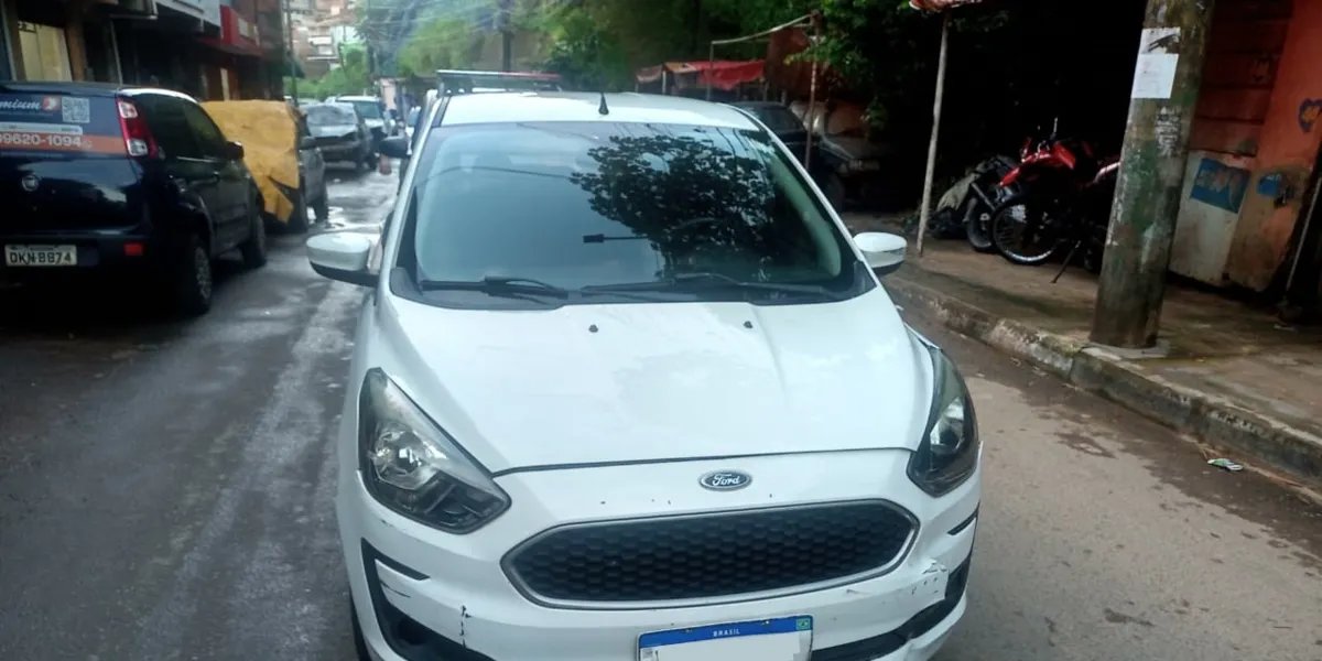 Polícia apreende adolescente com carro roubado em Cosme de Farias