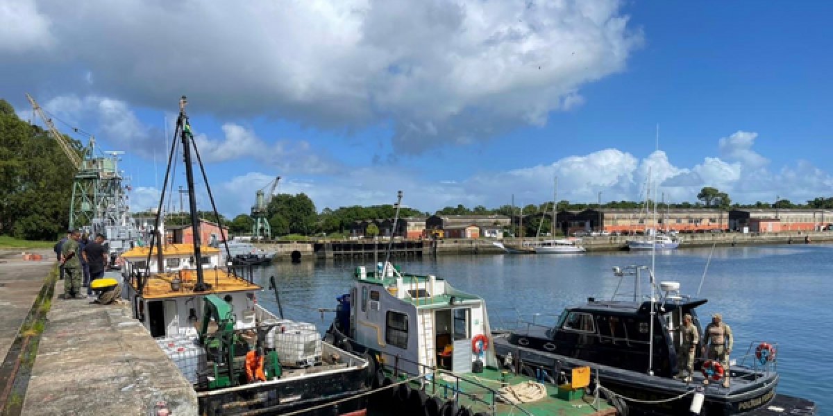 Tonelada de cocaína é apreendida pela PF na baía de Aratu