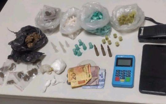 Polícia Militar apreende drogas e munições no Arenoso