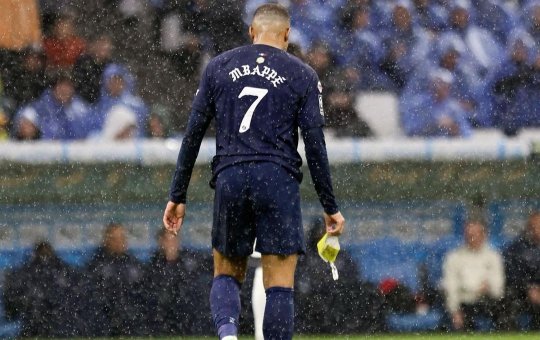 Kylian Mbappé anuncia saída do Paris Saint-Germain após sete anos no clube