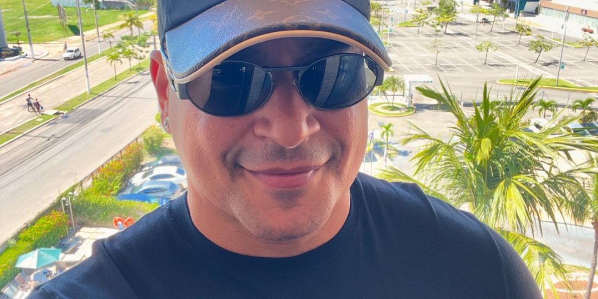 Confusão no Aeroporto: Xanddy é confundido com Léo Santana em episódio divertido