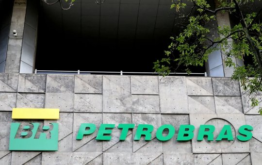 Petrobras registra queda de 38% nos lucros do primeiro trimestre de 2024