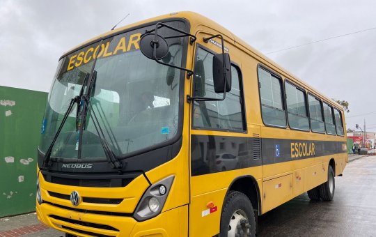 Homem morre atropelado por ônibus escolar no Sudoeste baiano