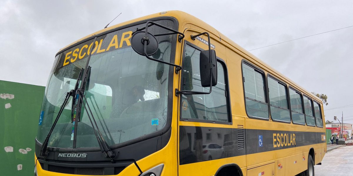 Homem morre atropelado por ônibus escolar no Sudoeste baiano