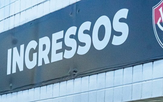 Vitória anuncia reembolso de ingressos para partida adiada contra Atlético-GO