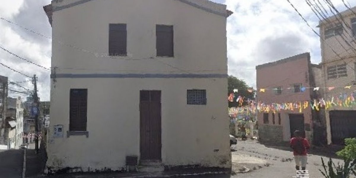 Corpo é encontrado com marcas de tiros em bairro de Salvador