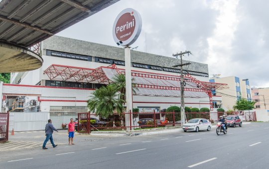 Perini encerra atividades na Avenida Vasco da Gama em Salvador