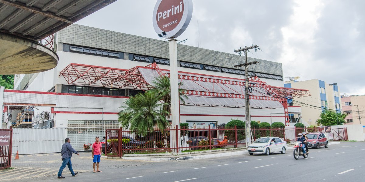 Perini encerra atividades na Avenida Vasco da Gama em Salvador