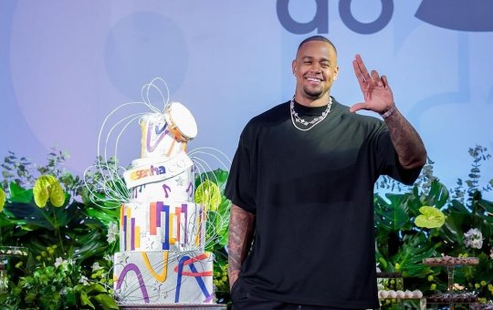 Casa de Léo Santana e Lore improta é atingida por tiro, no Alphaville