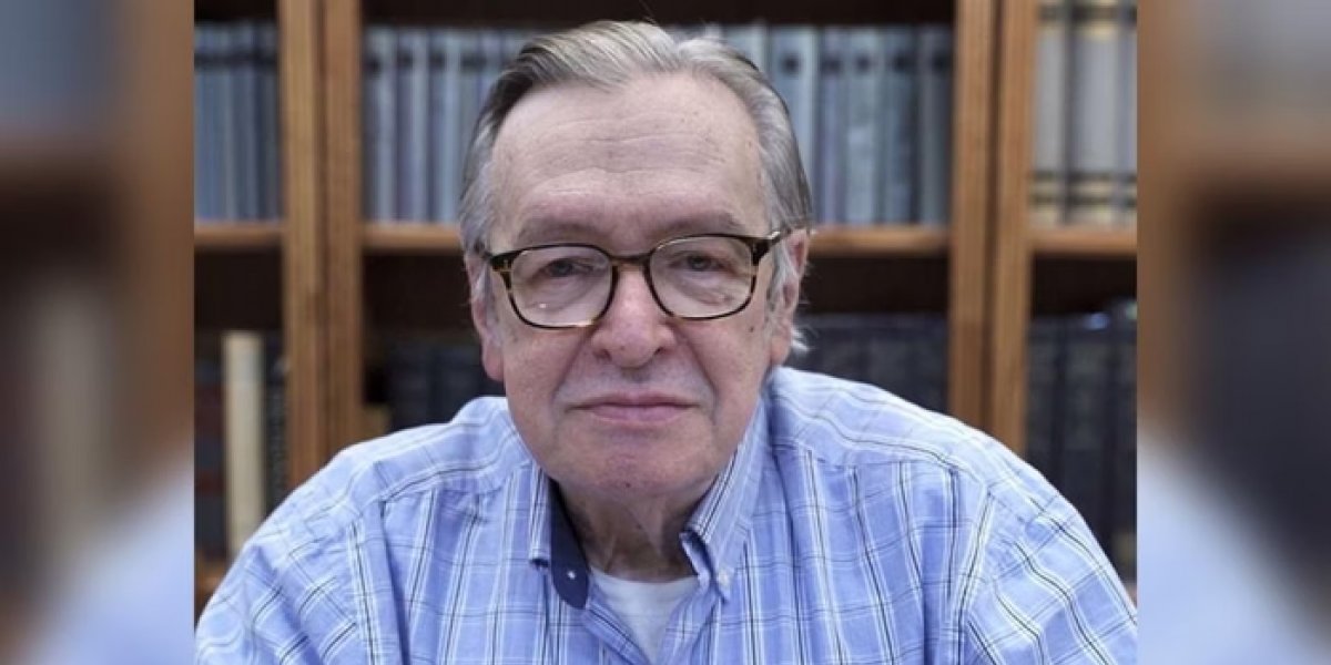 Olavo de Carvalho exclui filha do testamento