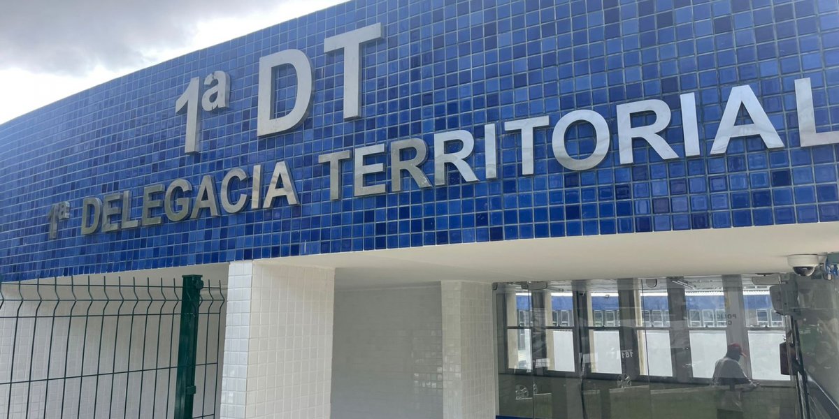 Idoso é flagrado furtando celular dentro de clínica em Salvador