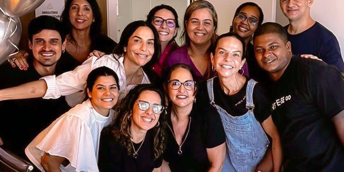 Ivete Sangalo ganha festa de aniversário surpresa