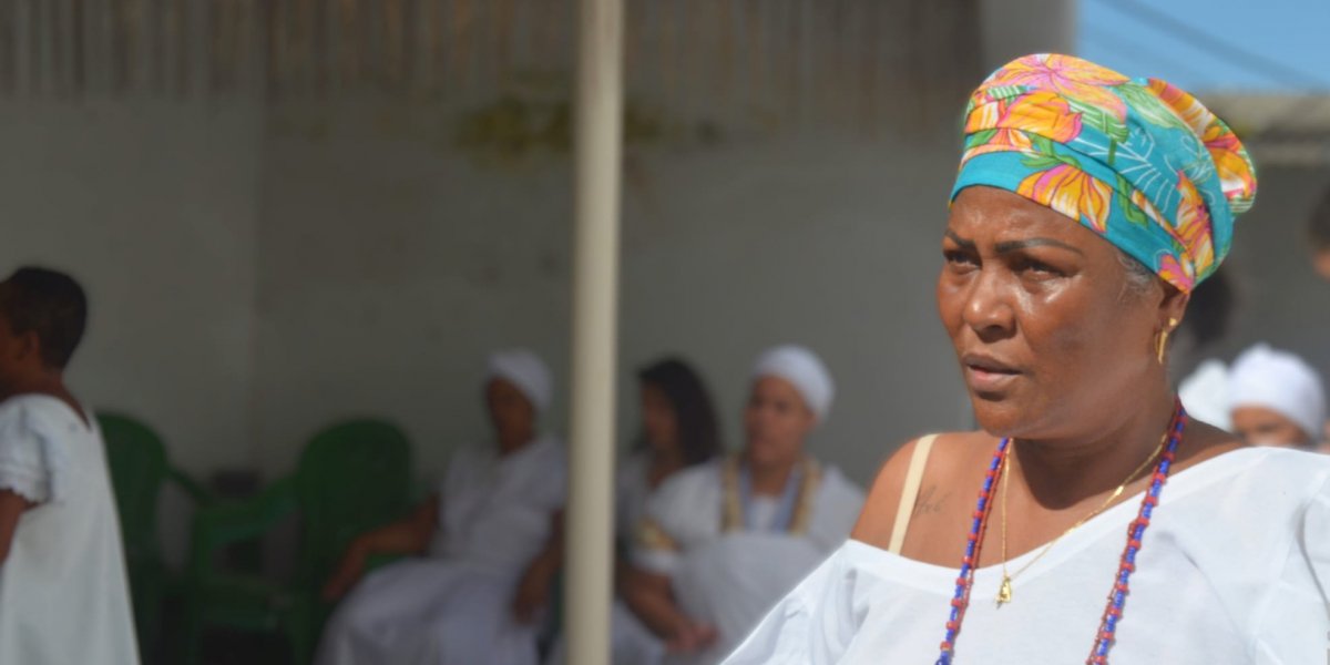 Ialorixá denuncia episódio de racismo religioso em salão de beleza de Salvador