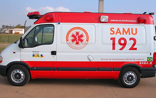 Criança de 11 anos fica ferida após queda de brinquedo; saiba mais detalhes