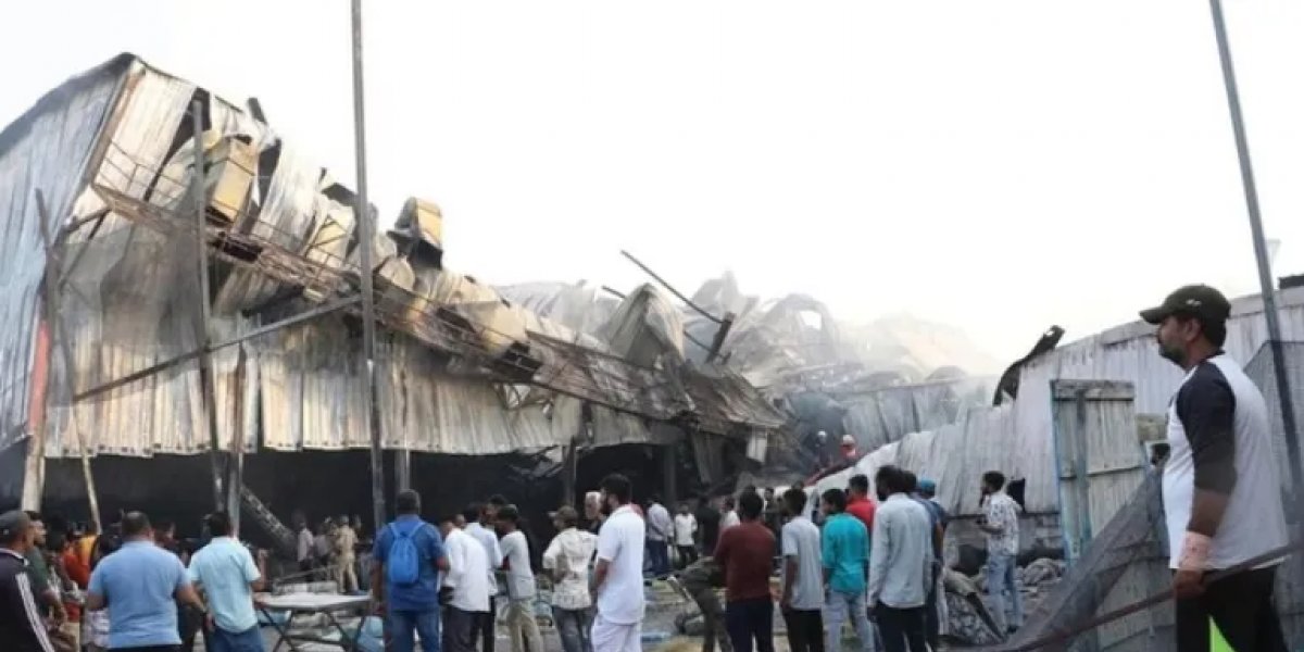 Incêndio em parque de diversões da Índia deixa 27 mortos