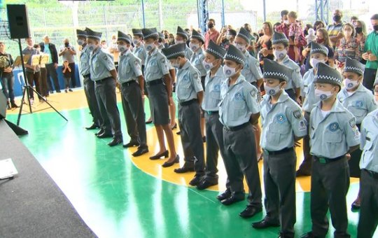 Governo de São Paulo sanciona lei para implementação de escolas cívico-militares